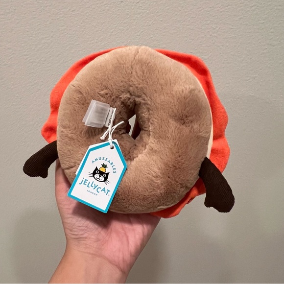 Jellycat amusable bagel - Picture 2 of 3